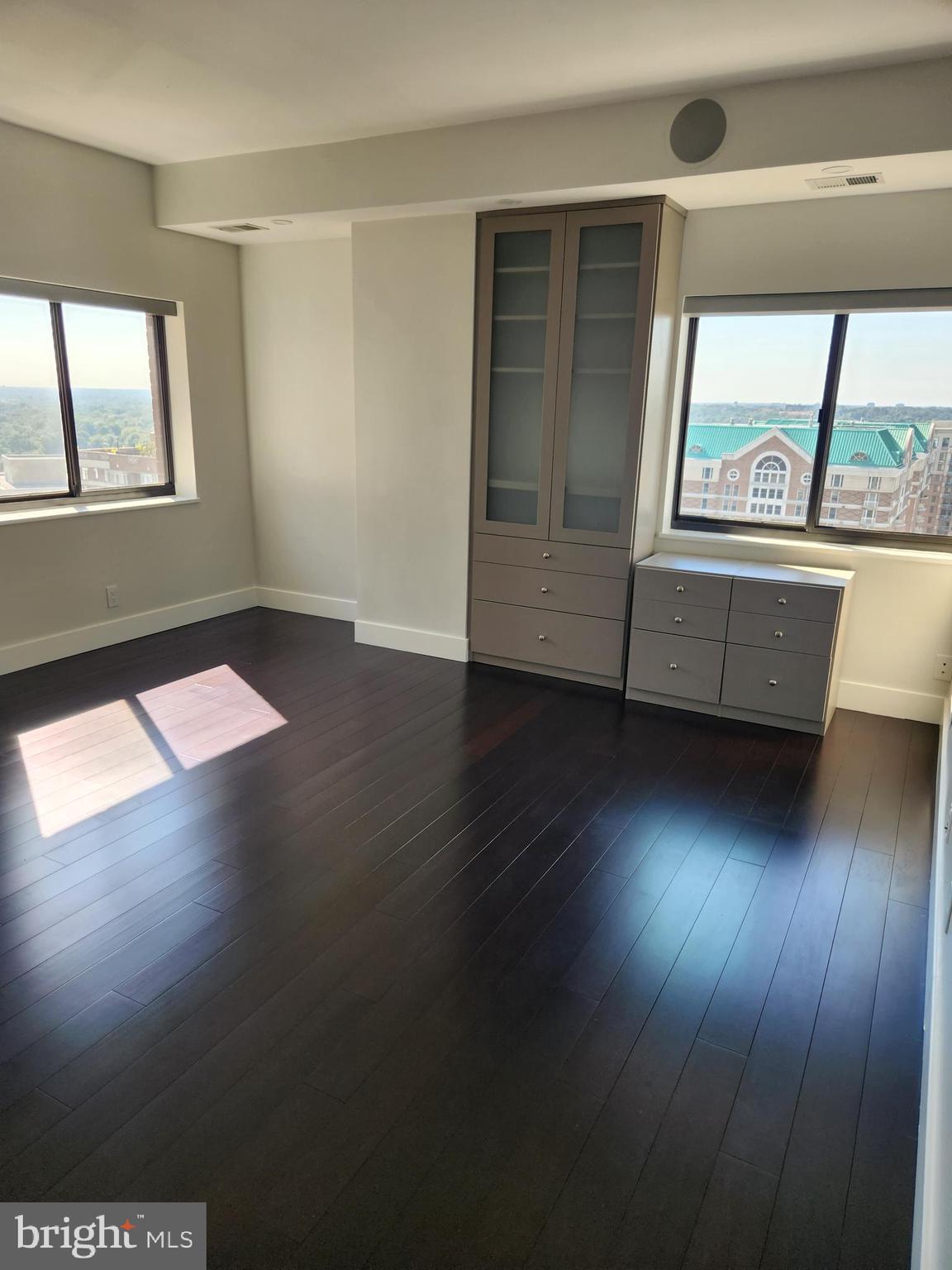 ALTA VISTA CONDO - Residential Lease