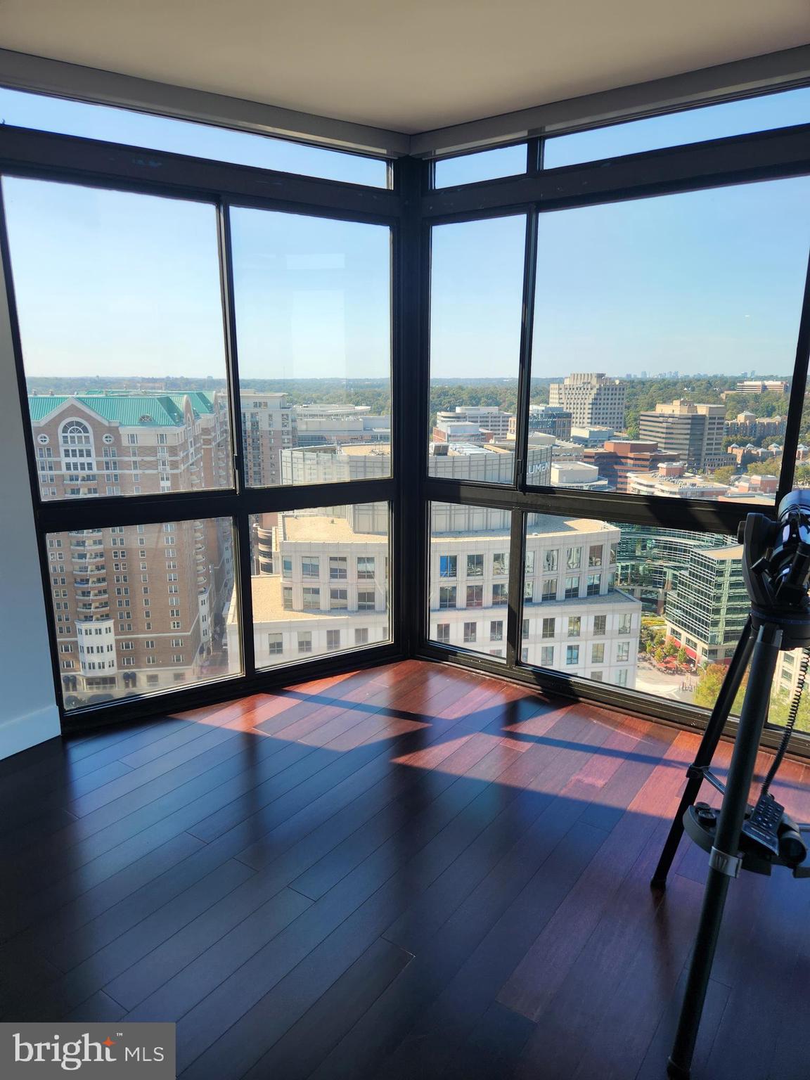 ALTA VISTA CONDO - Residential Lease