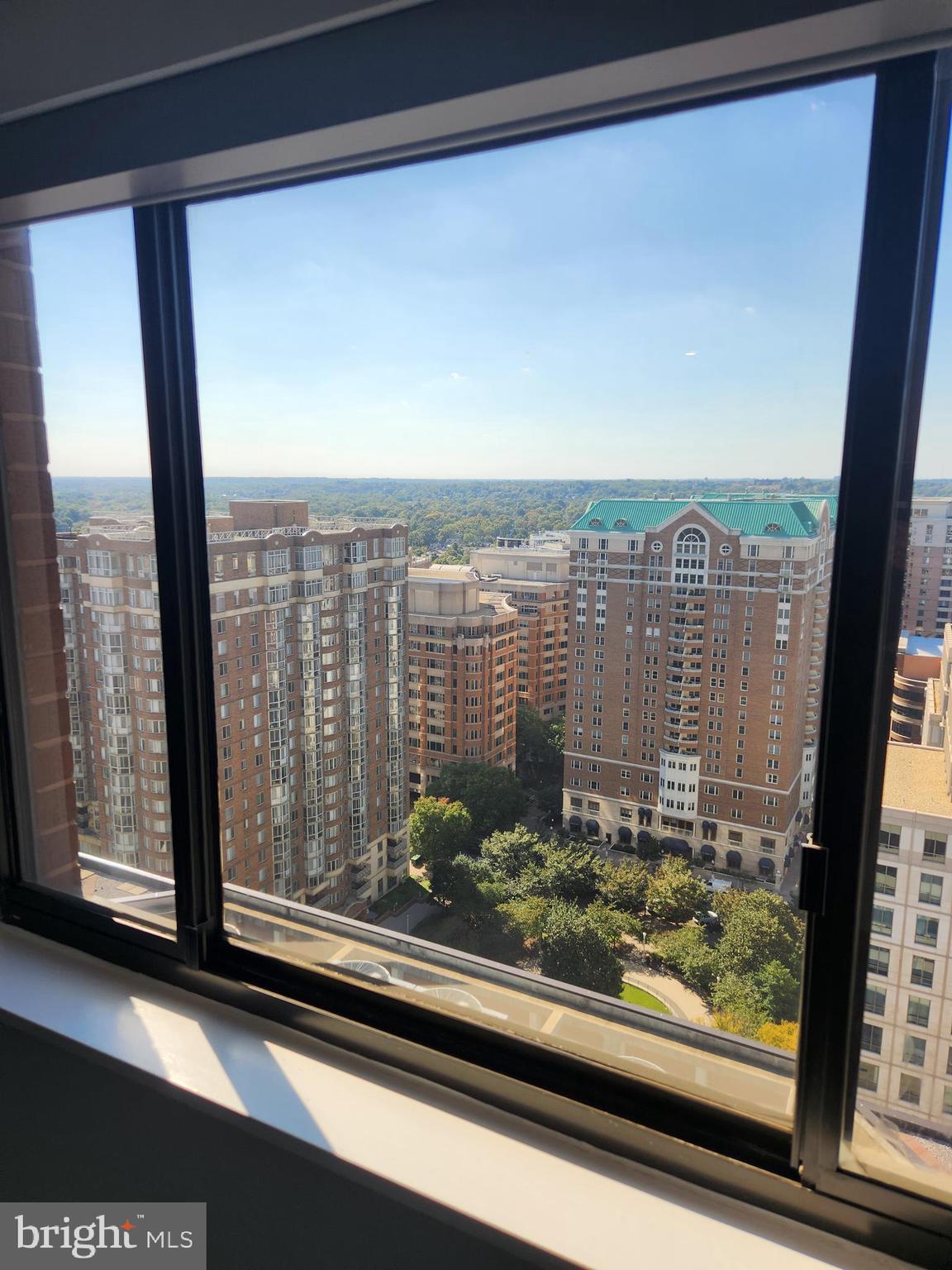 ALTA VISTA CONDO - Residential Lease