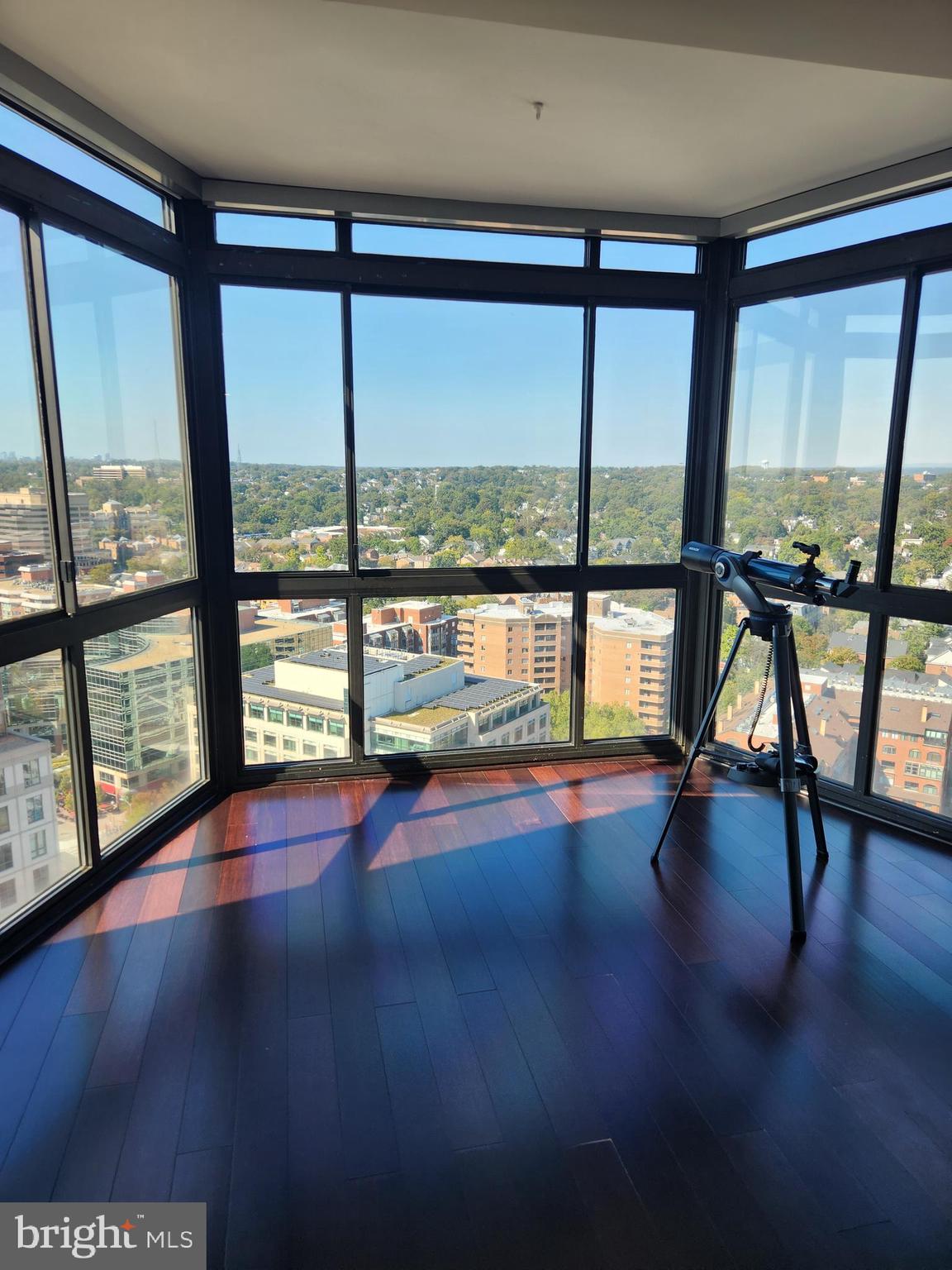ALTA VISTA CONDO - Residential Lease