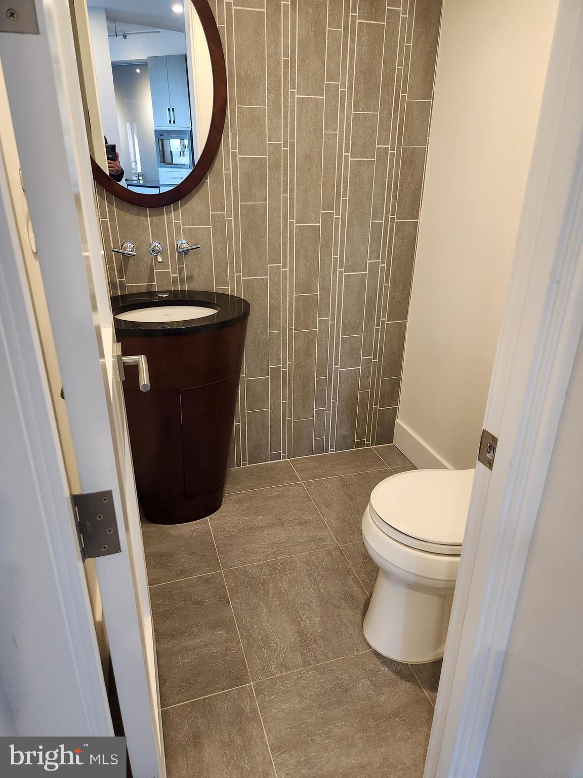 ALTA VISTA CONDO - Residential Lease