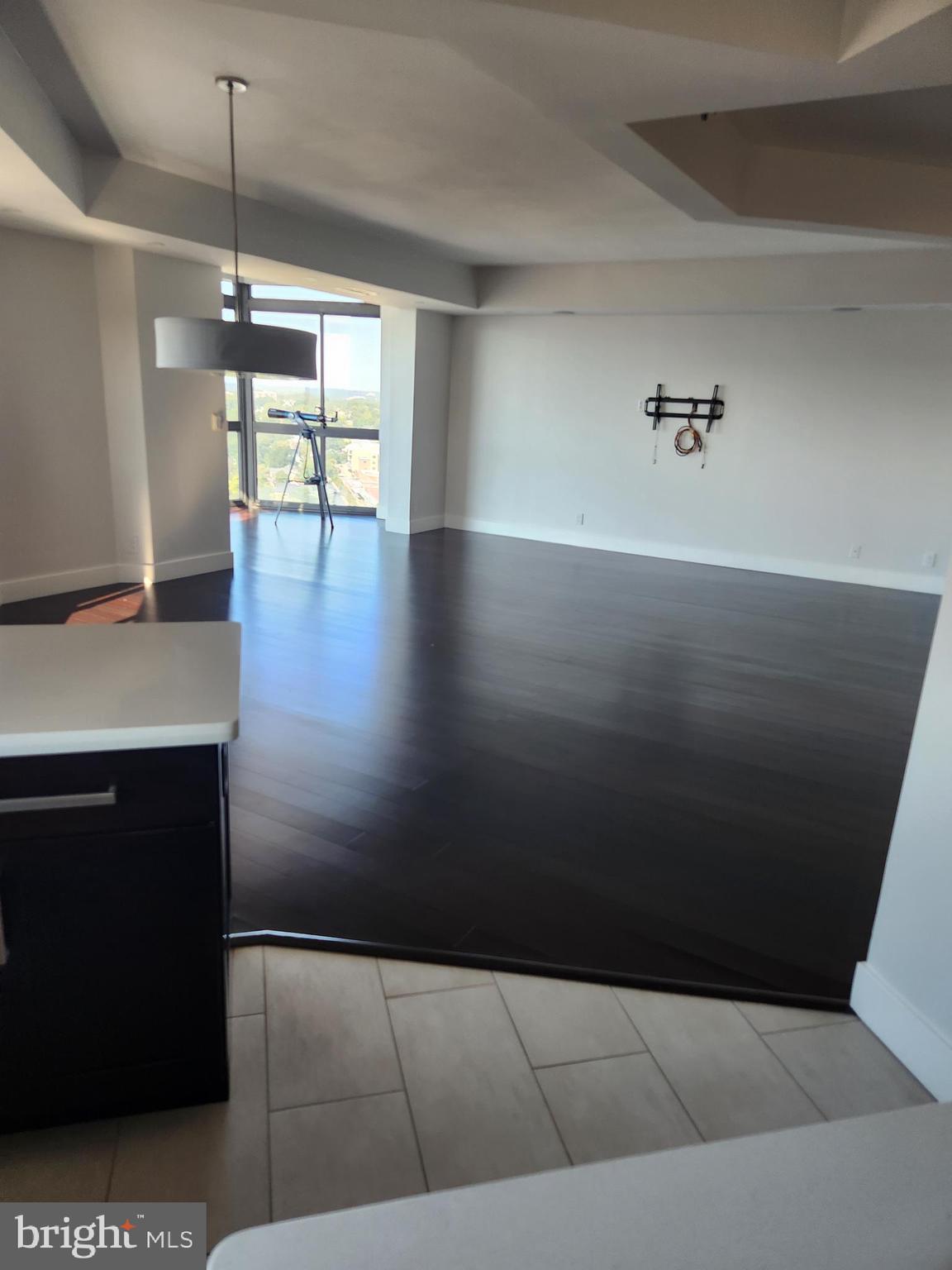 ALTA VISTA CONDO - Residential Lease