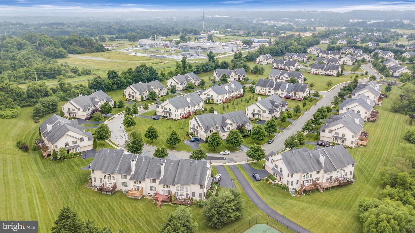 THE CHASE AT MALVE - Residential