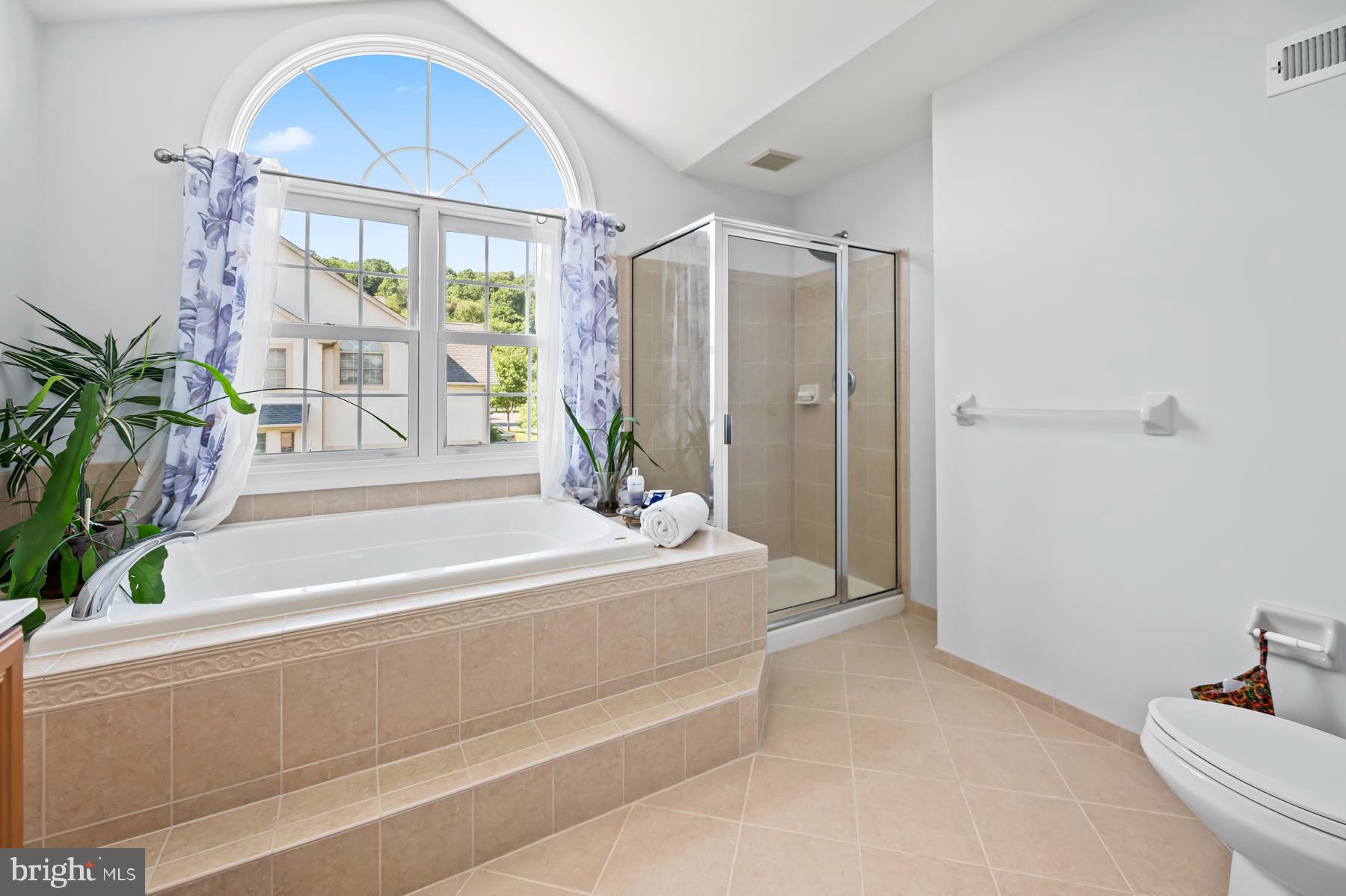 THE CHASE AT MALVE - Residential