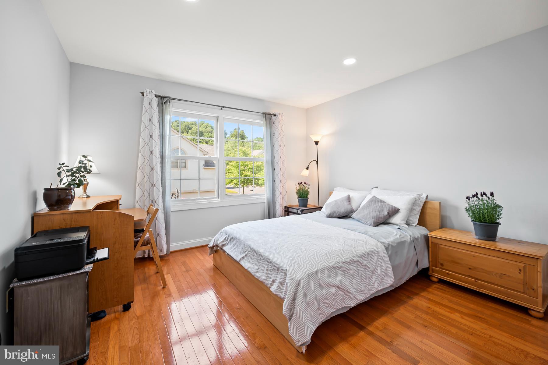 THE CHASE AT MALVE - Residential