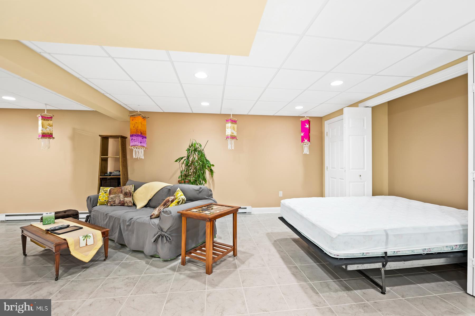 THE CHASE AT MALVE - Residential