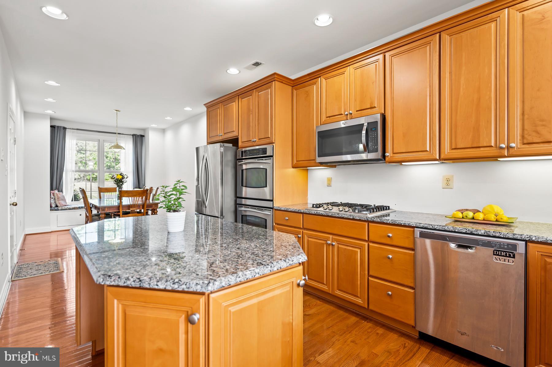 THE CHASE AT MALVE - Residential