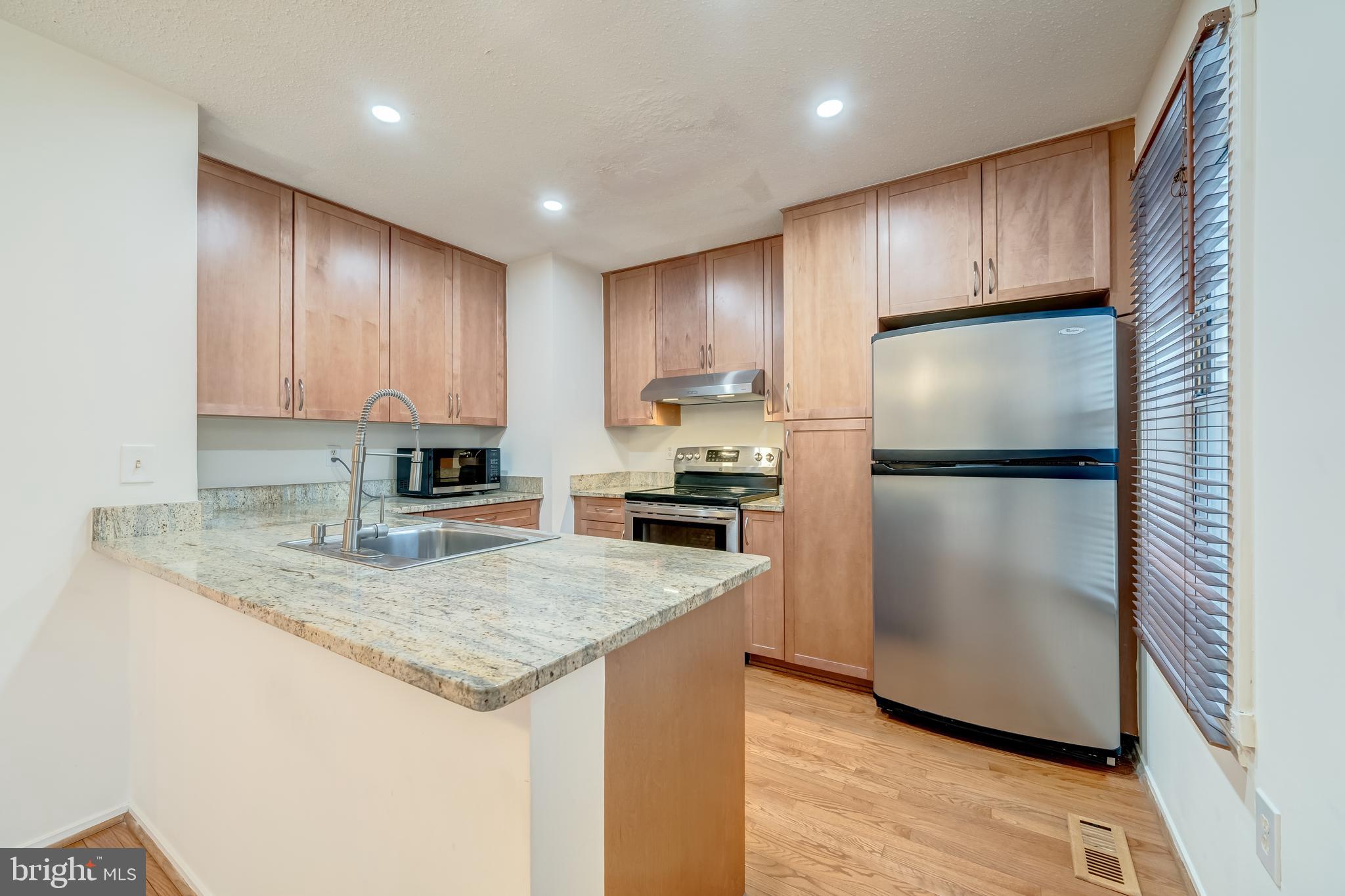 2350 BRANLEIGH PARK COURT