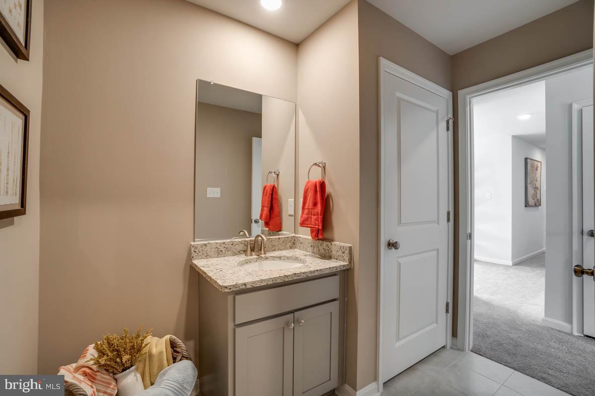 HIGH POINTE - Residential