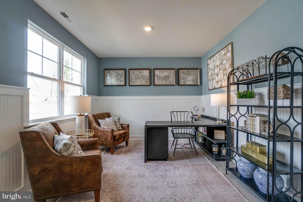 HIGH POINTE - Residential