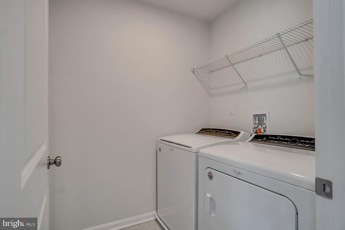 HIGH POINTE - Residential