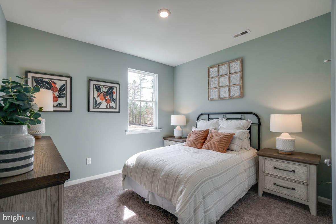 HIGH POINTE - Residential