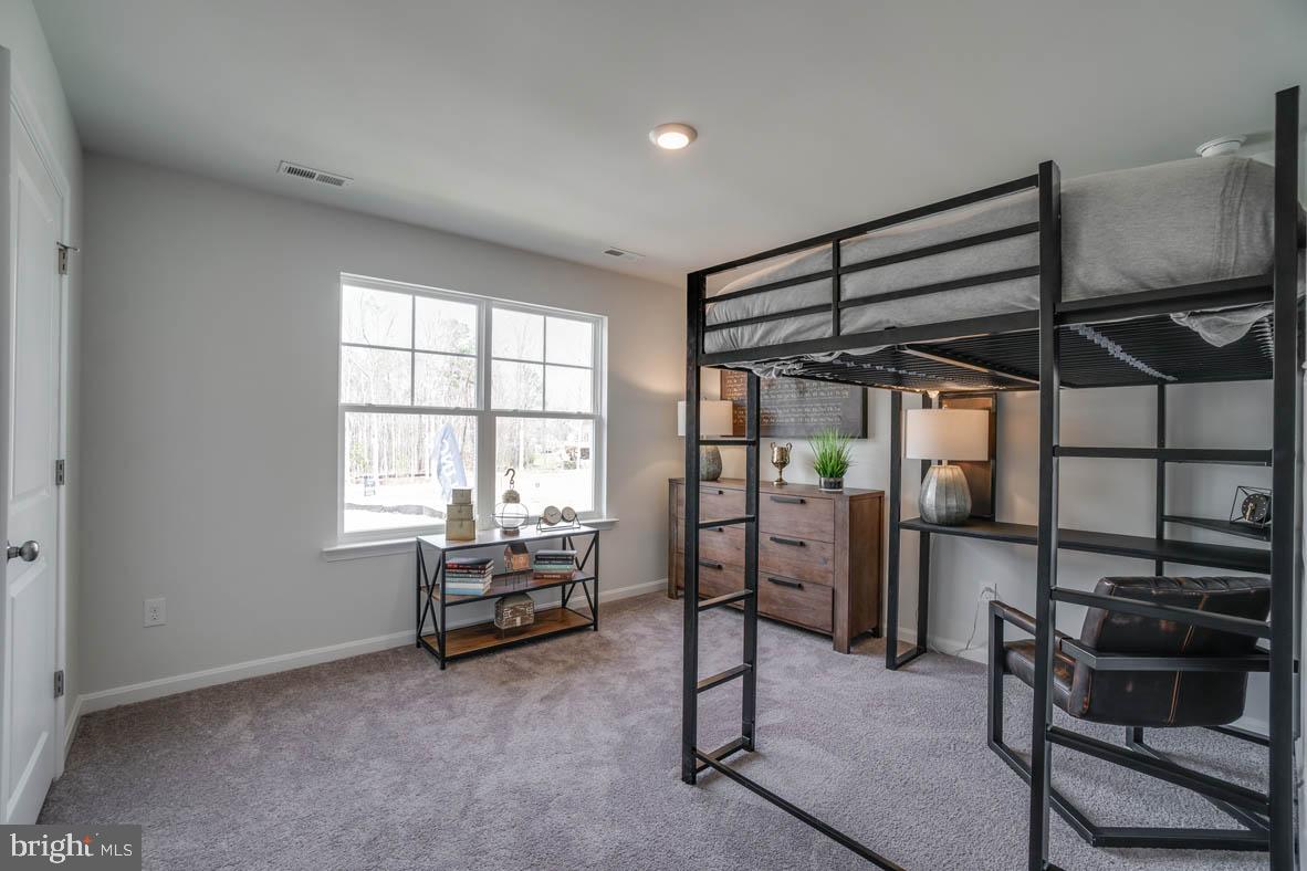 HIGH POINTE - Residential