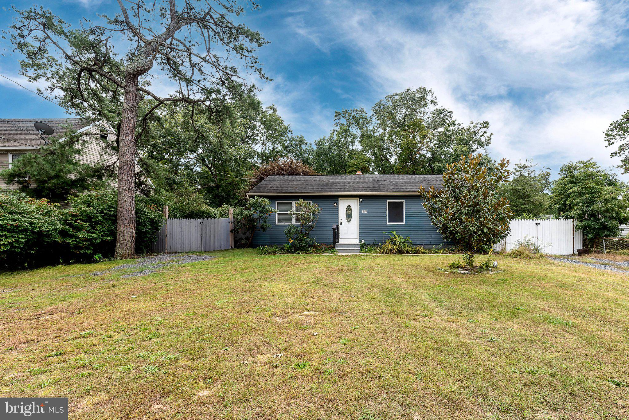 115 DELWYN LANE