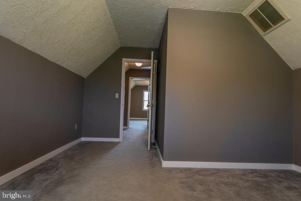 OGDEN FARM MEADOWS - Residential