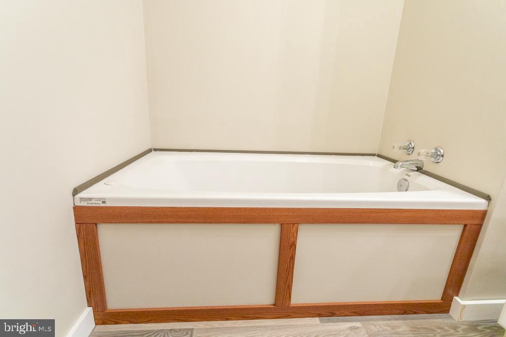 OGDEN FARM MEADOWS - Residential