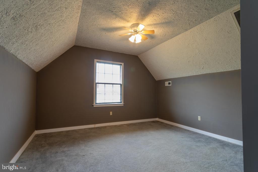 OGDEN FARM MEADOWS - Residential