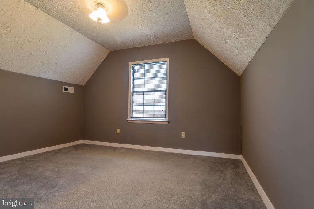 OGDEN FARM MEADOWS - Residential