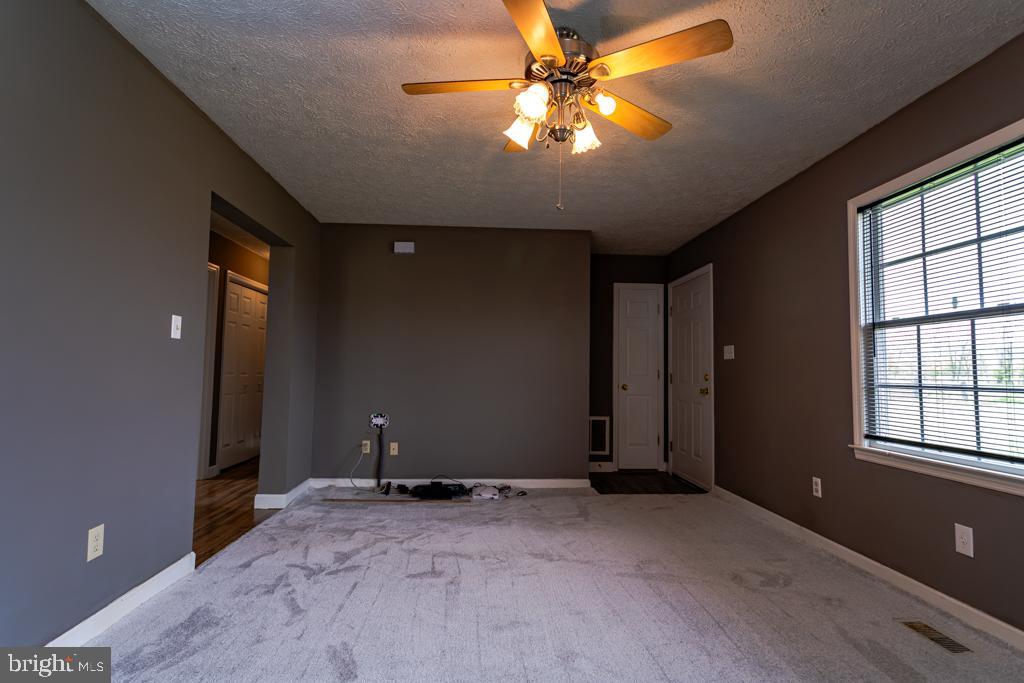 OGDEN FARM MEADOWS - Residential