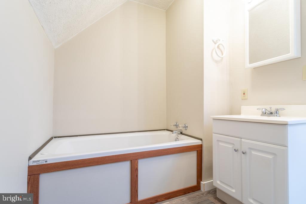 OGDEN FARM MEADOWS - Residential