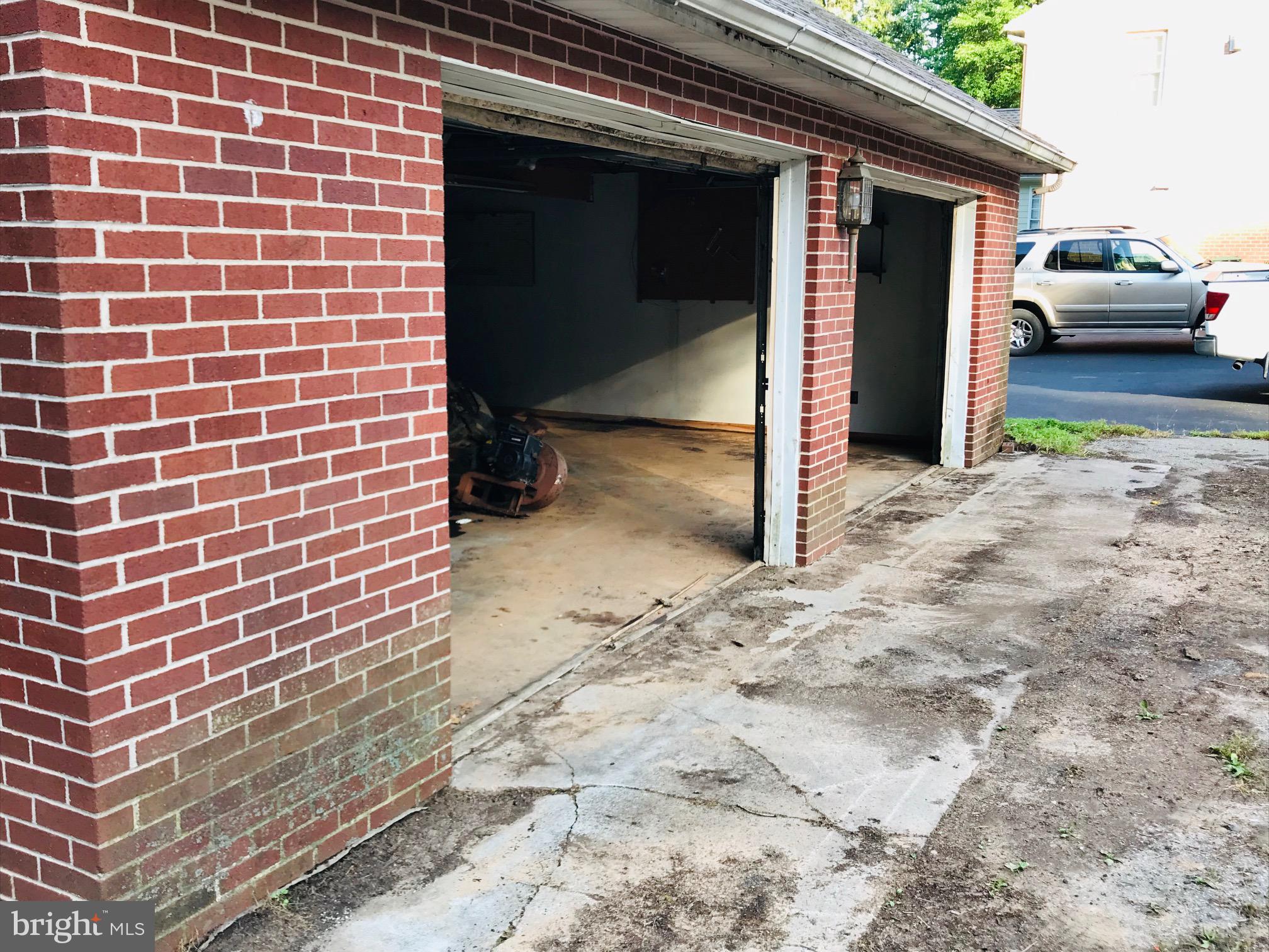 GREEN SPRING VALLEY - Residential