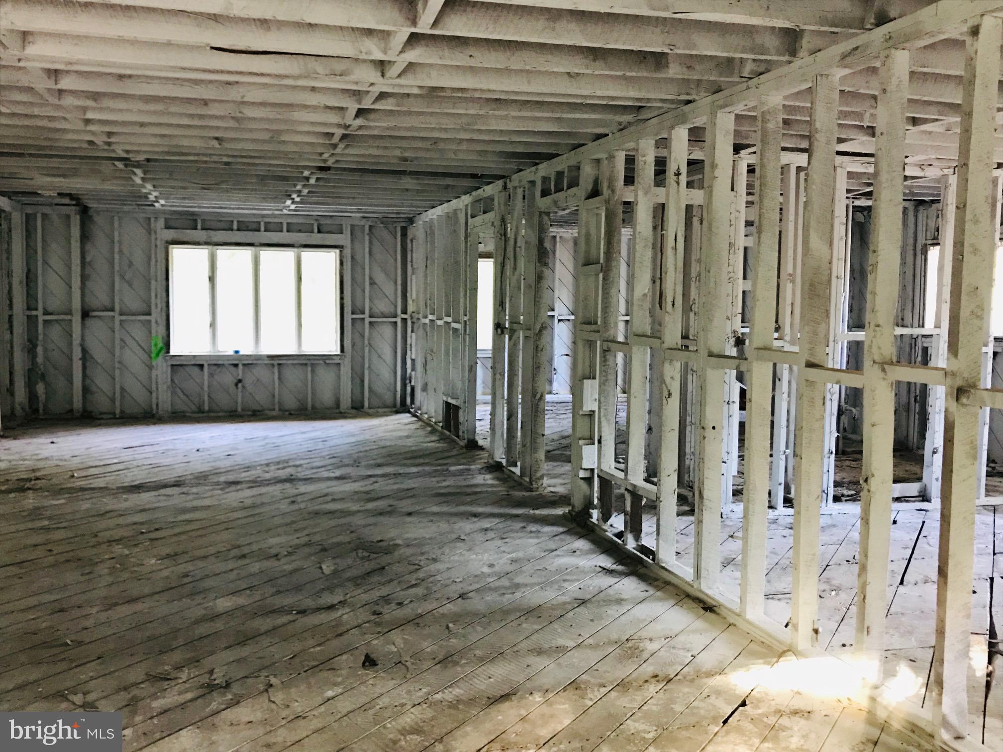 GREEN SPRING VALLEY - Residential