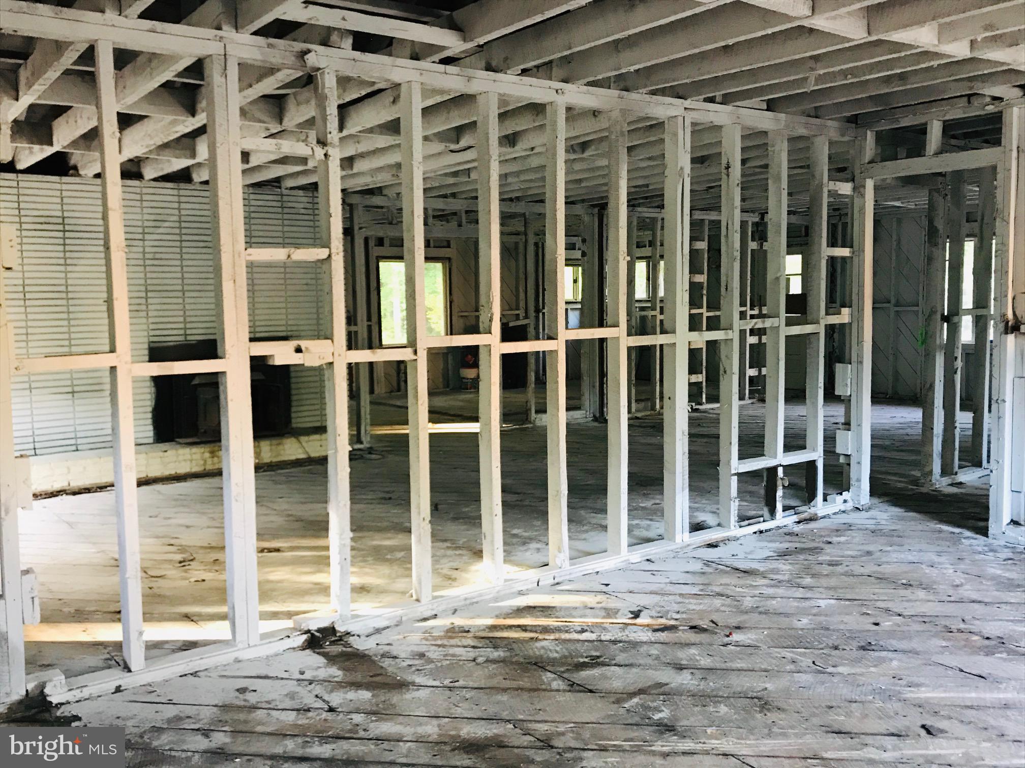 GREEN SPRING VALLEY - Residential