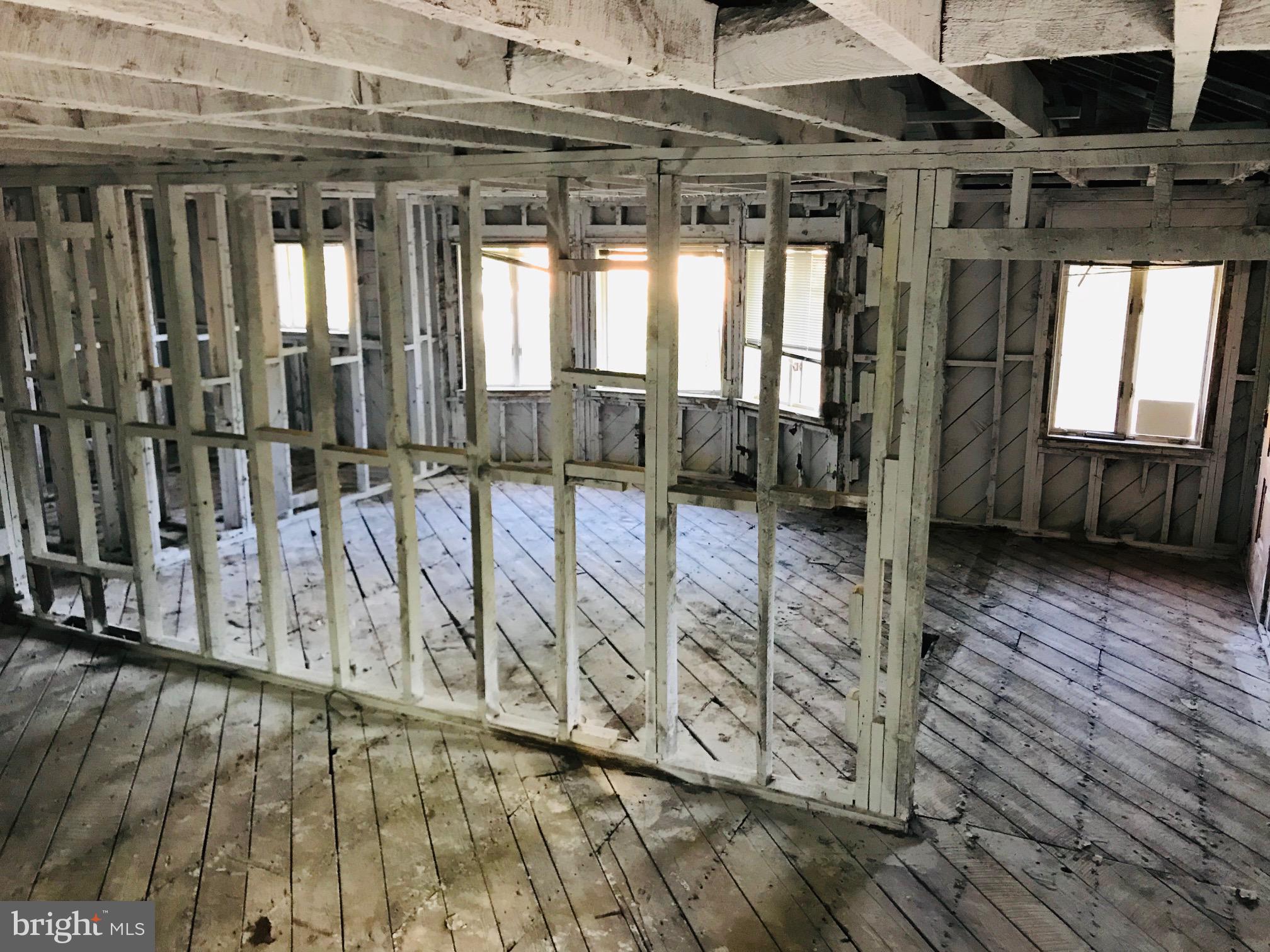 GREEN SPRING VALLEY - Residential