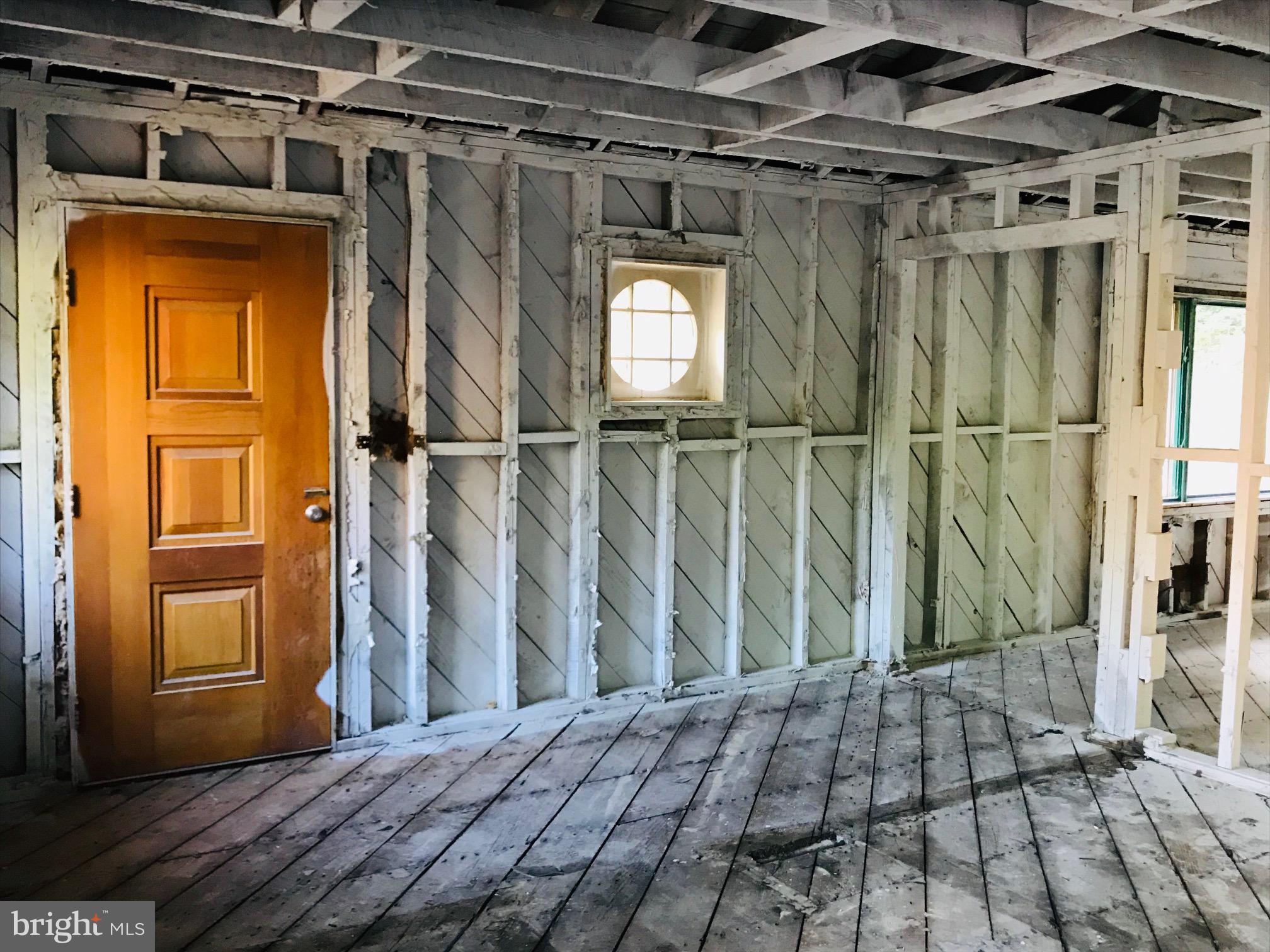 GREEN SPRING VALLEY - Residential