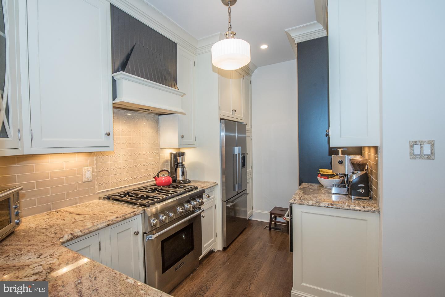 FAIRMOUNT - Residential