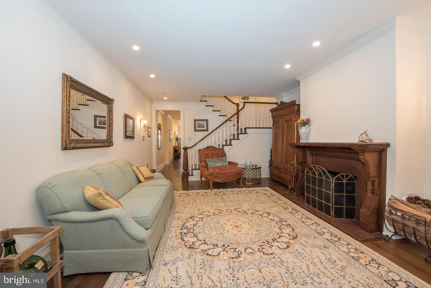 FAIRMOUNT - Residential