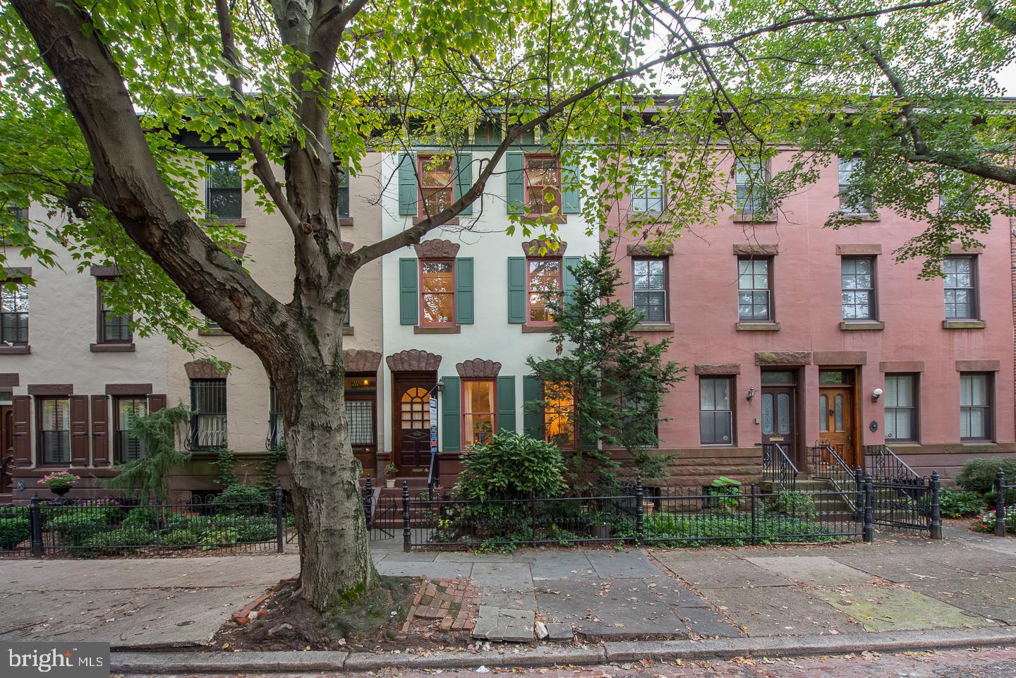 FAIRMOUNT - Residential