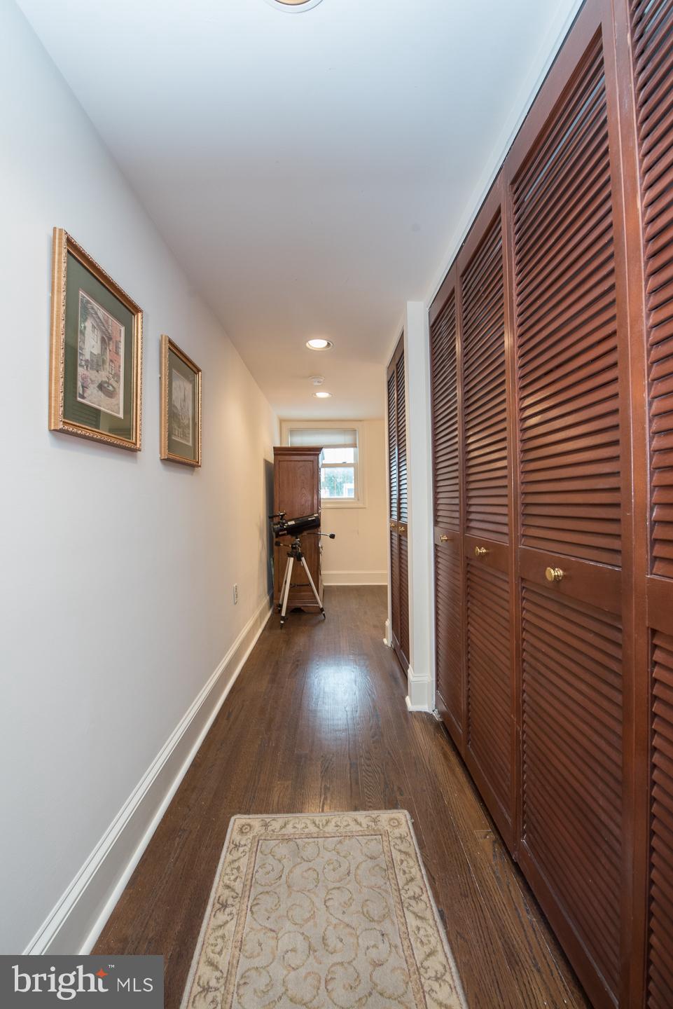 FAIRMOUNT - Residential