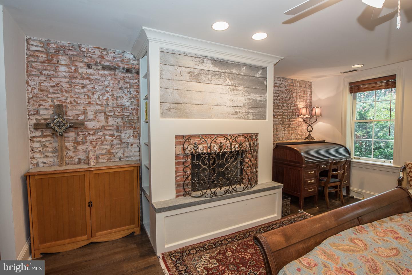 FAIRMOUNT - Residential