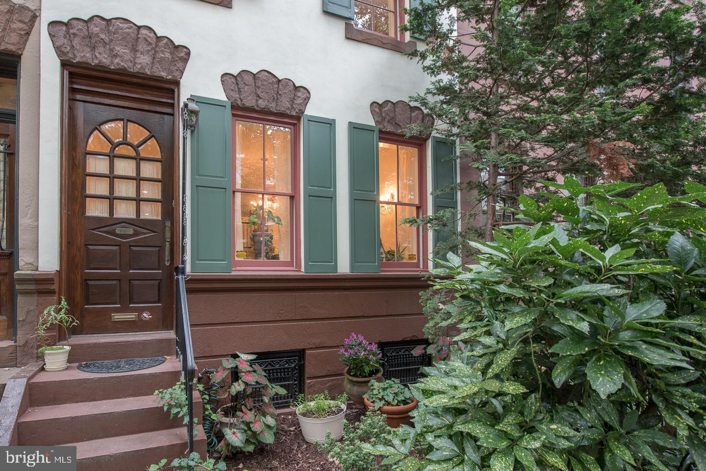 FAIRMOUNT - Residential