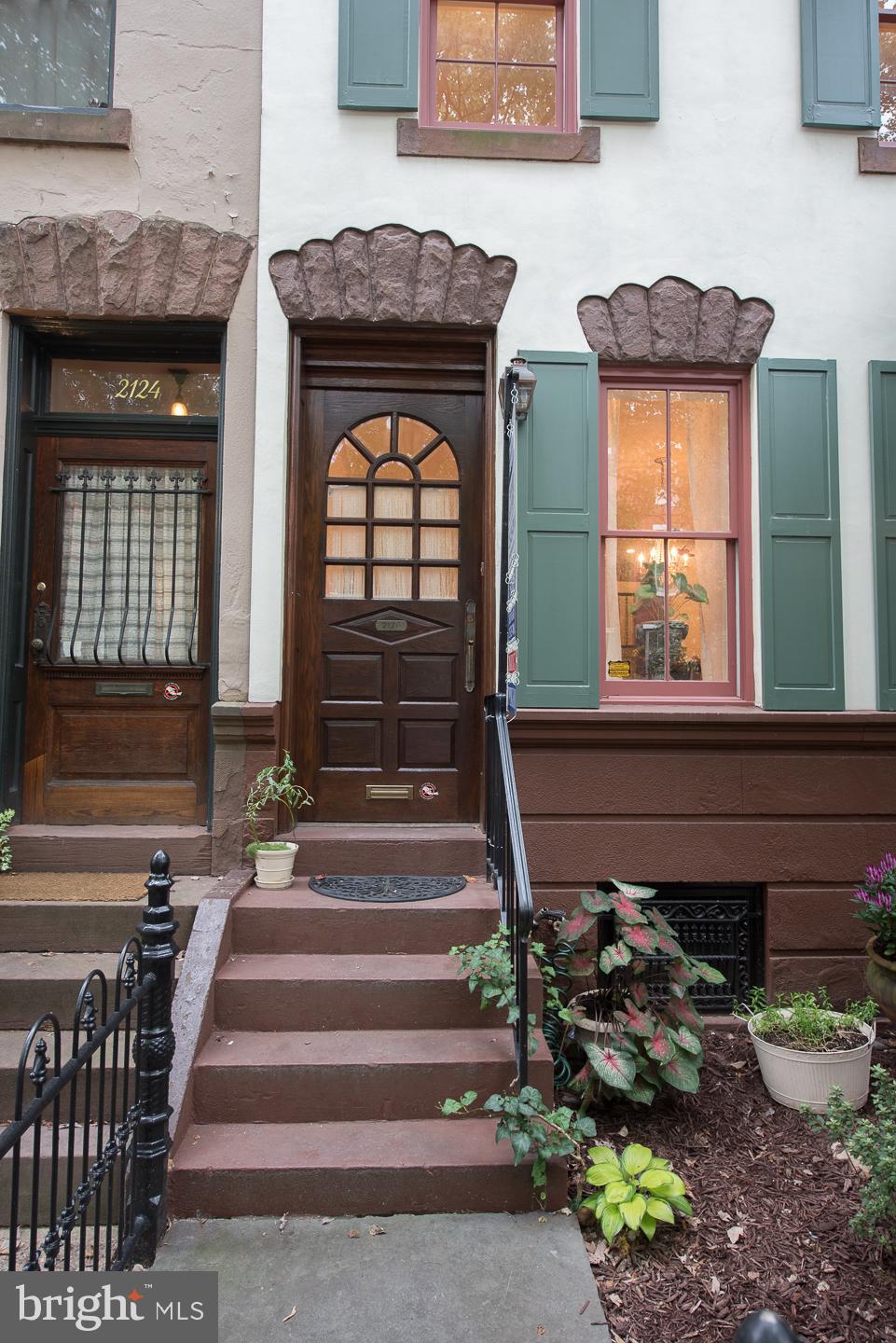 FAIRMOUNT - Residential