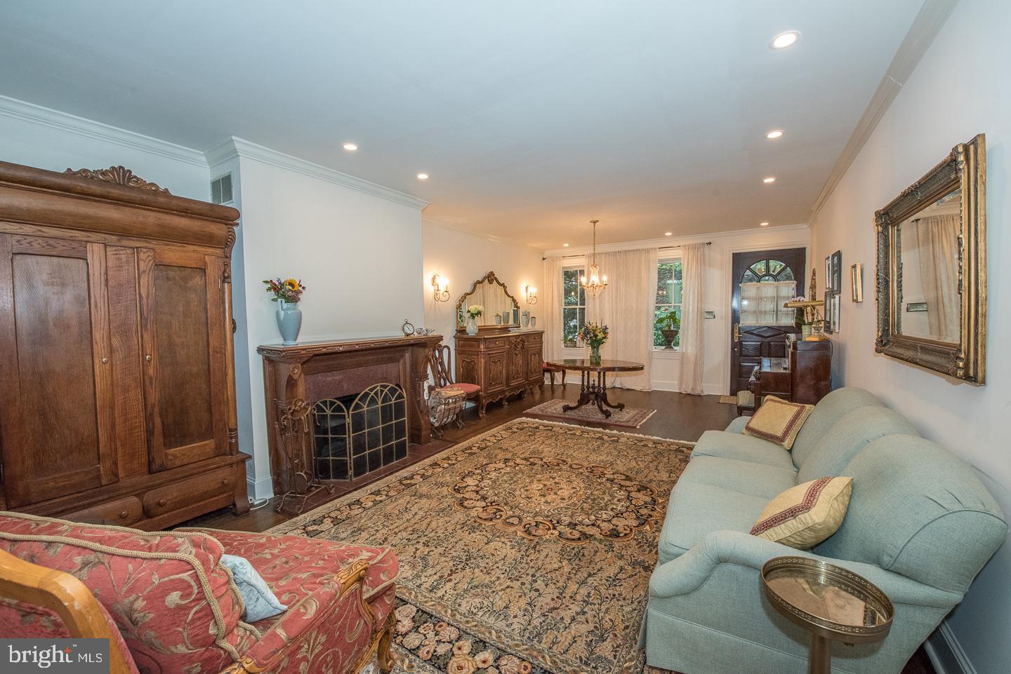 FAIRMOUNT - Residential