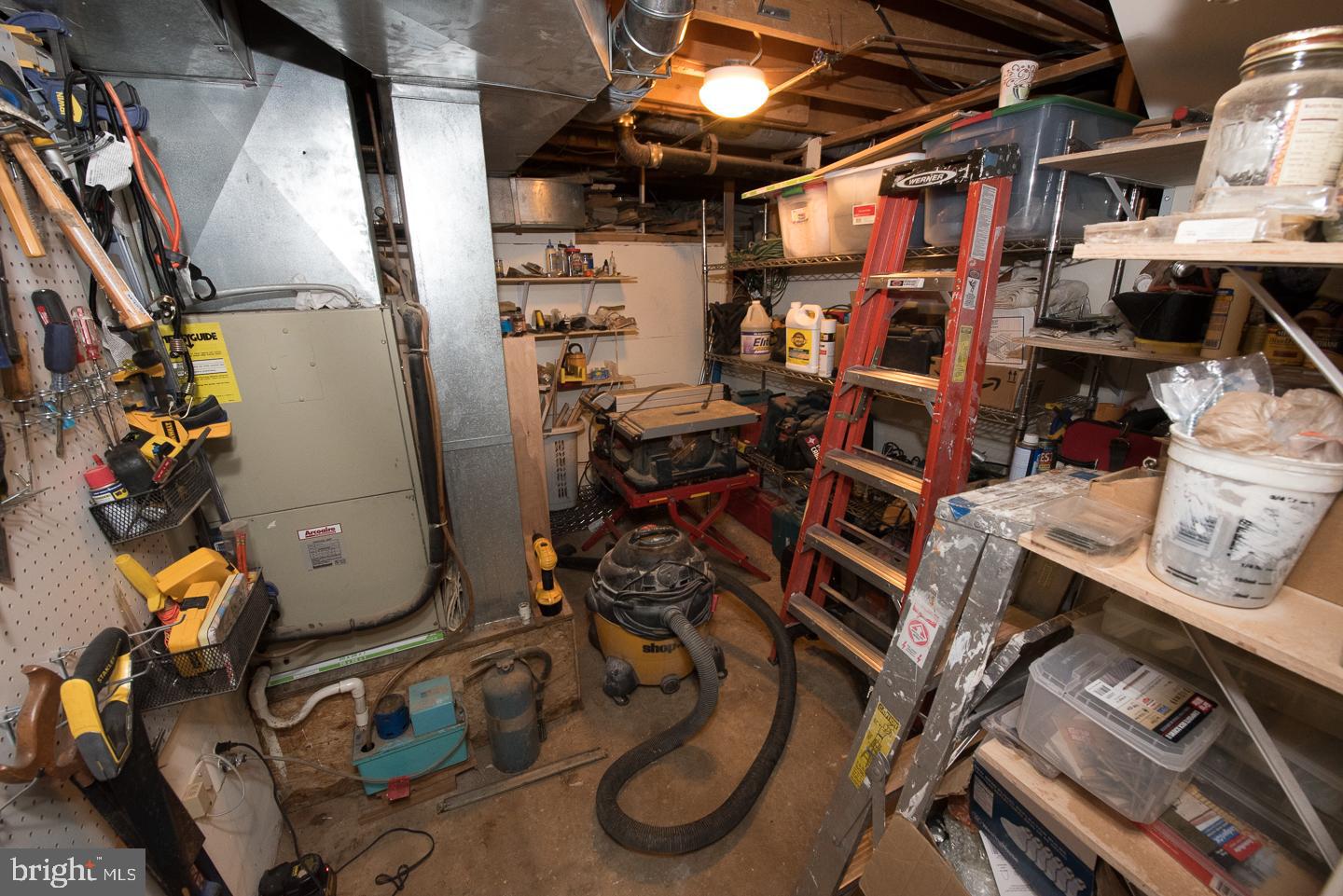 FAIRMOUNT - Residential