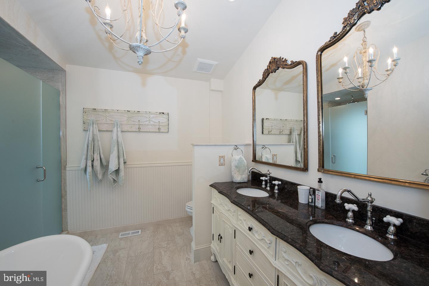 FAIRMOUNT - Residential