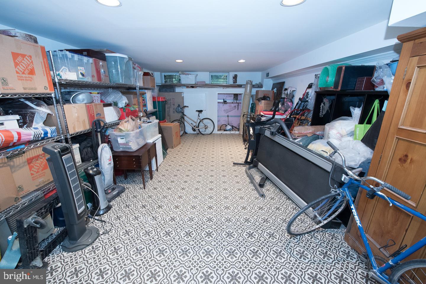 FAIRMOUNT - Residential