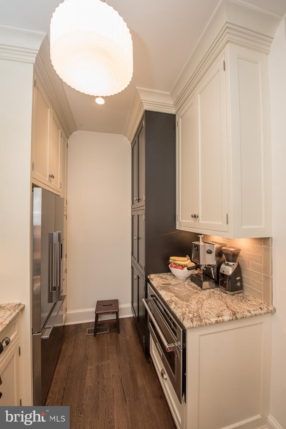 FAIRMOUNT - Residential