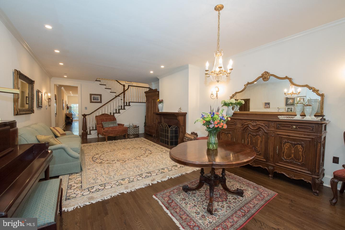 FAIRMOUNT - Residential