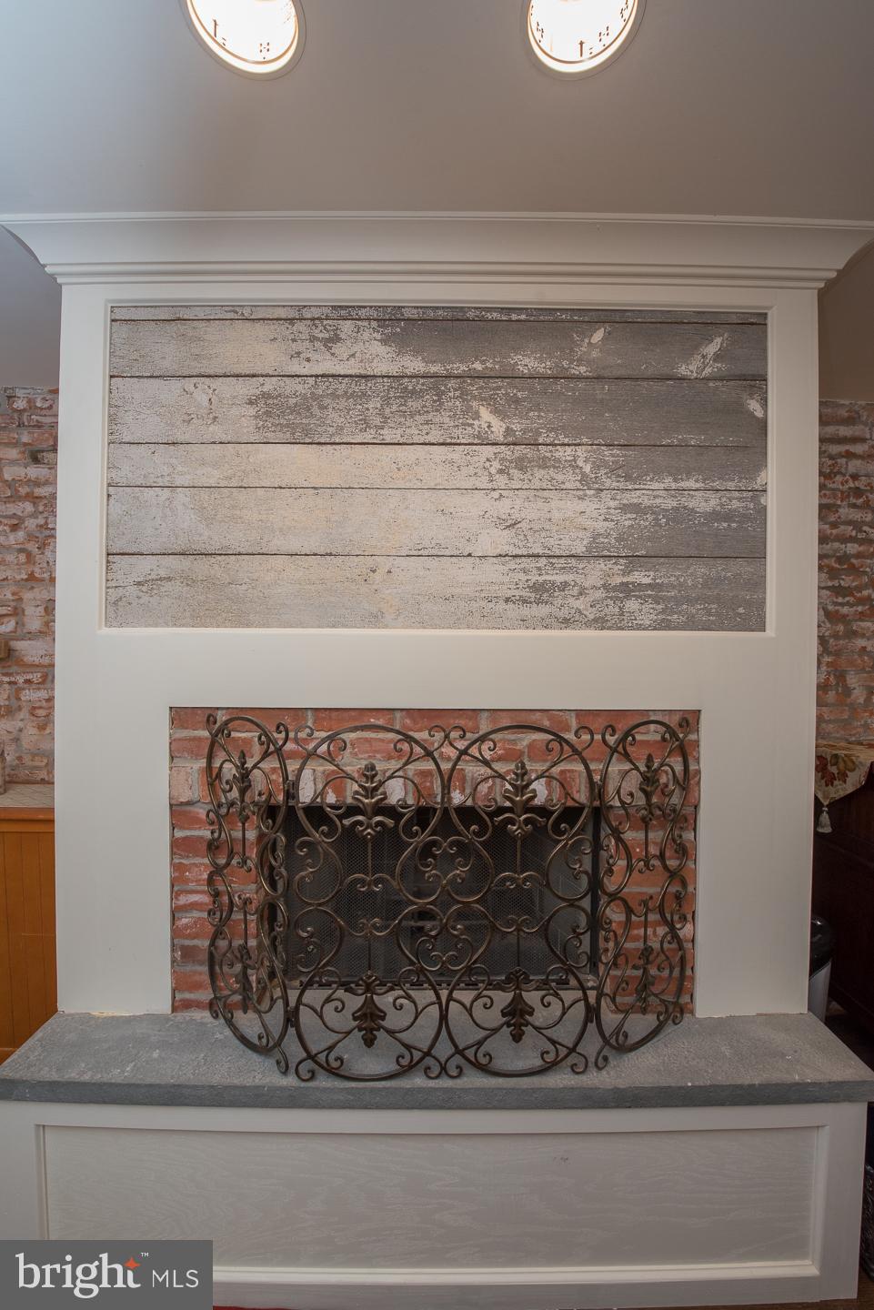 FAIRMOUNT - Residential