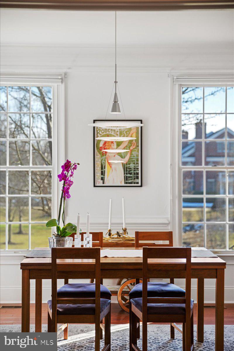 NEWTOWN STATION - Residential