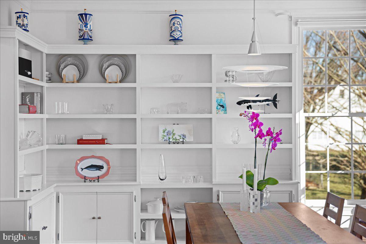 NEWTOWN STATION - Residential