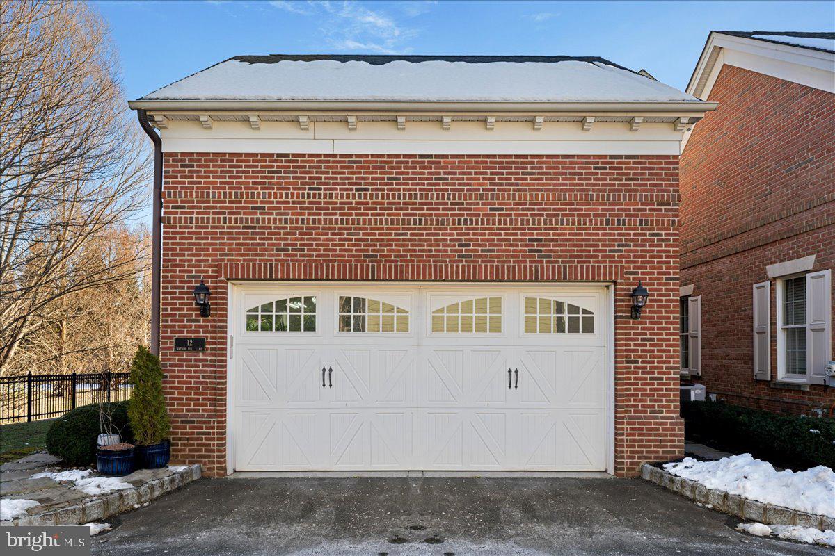 NEWTOWN STATION - Residential