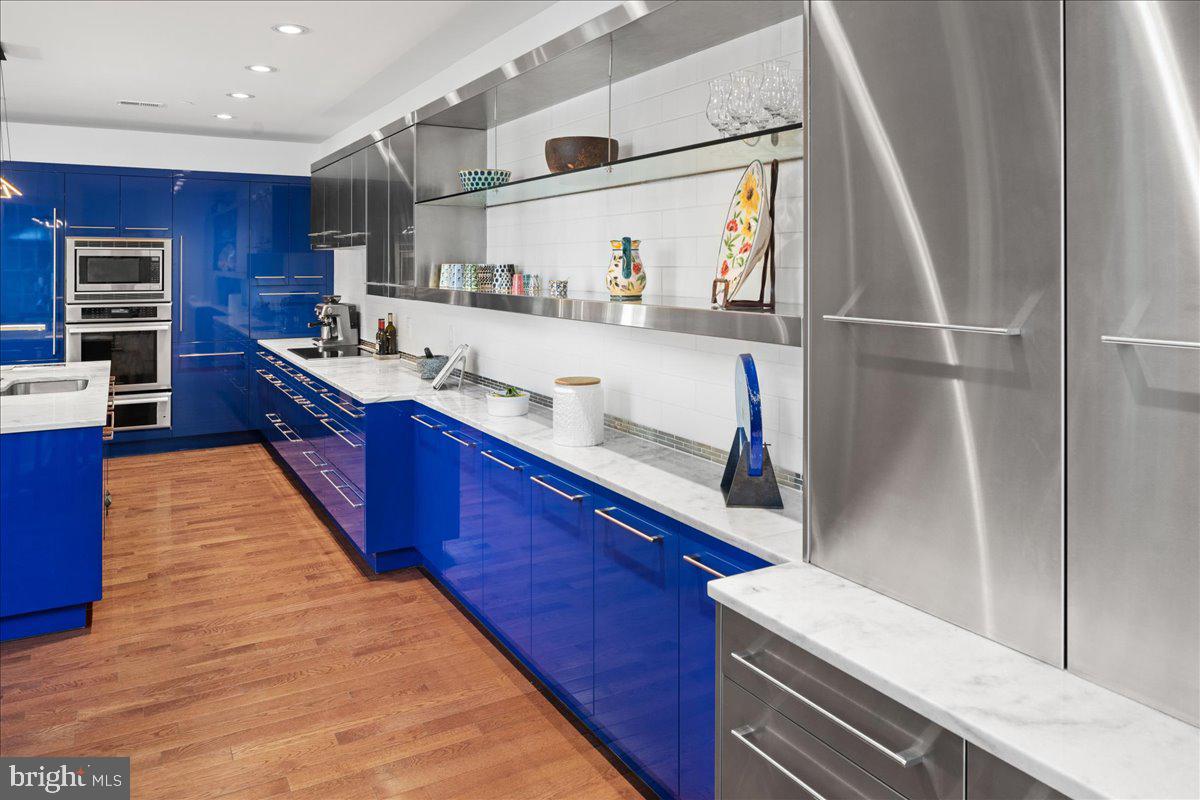 NEWTOWN STATION - Residential