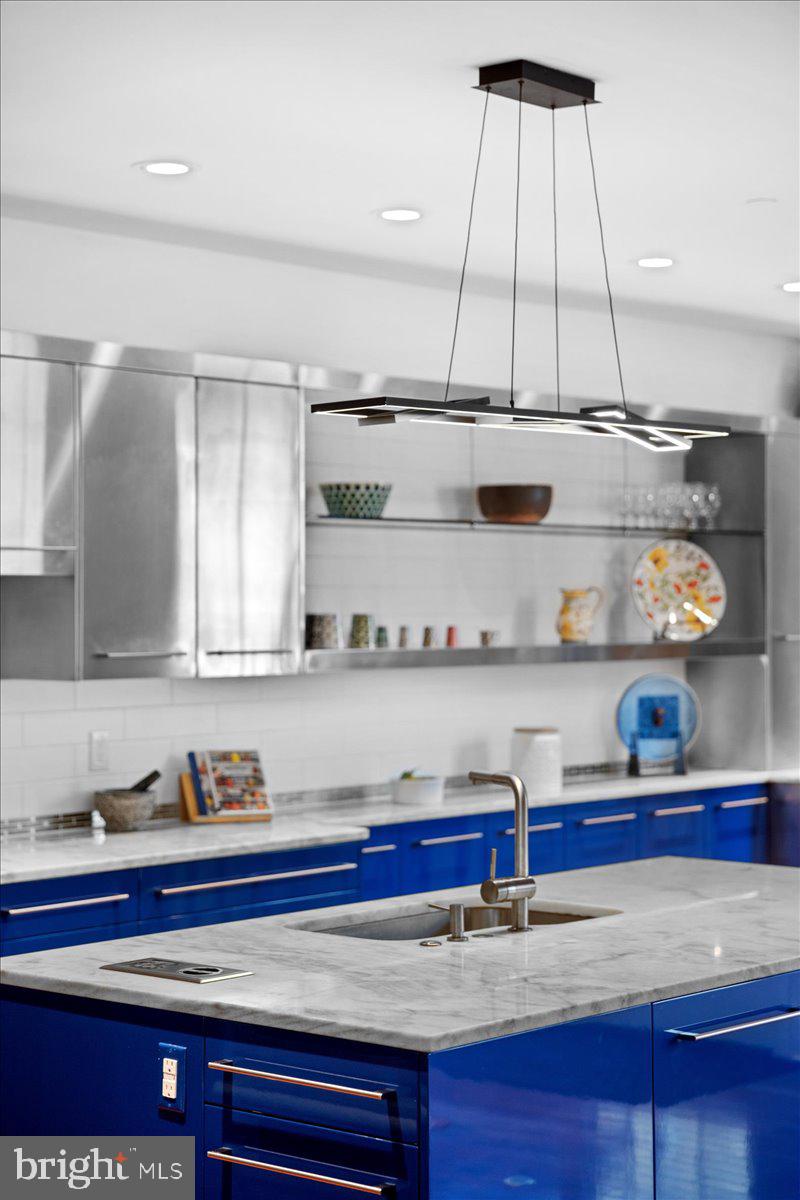 NEWTOWN STATION - Residential