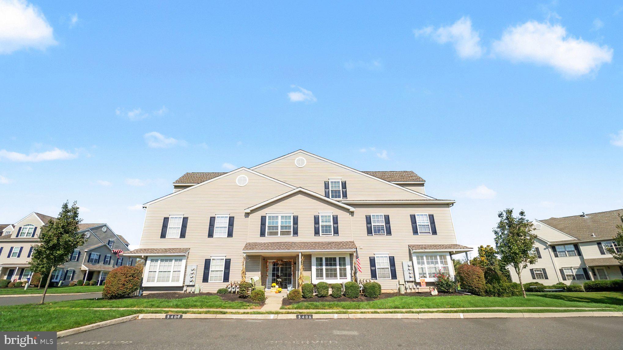 5406 DRAWBRIDGE COURT