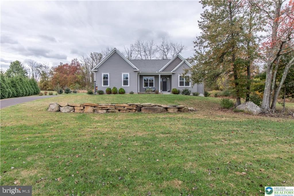 Photo of 930 Richlandtown Road, QUAKERTOWN, PA 18951 (MLS # PABU2107640)